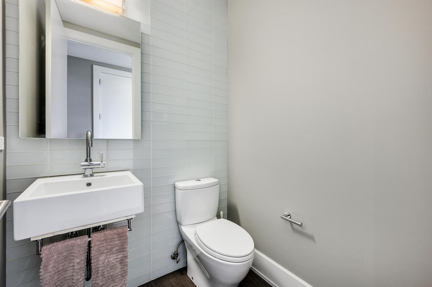 1717 N Damen Avenue Unit: PH