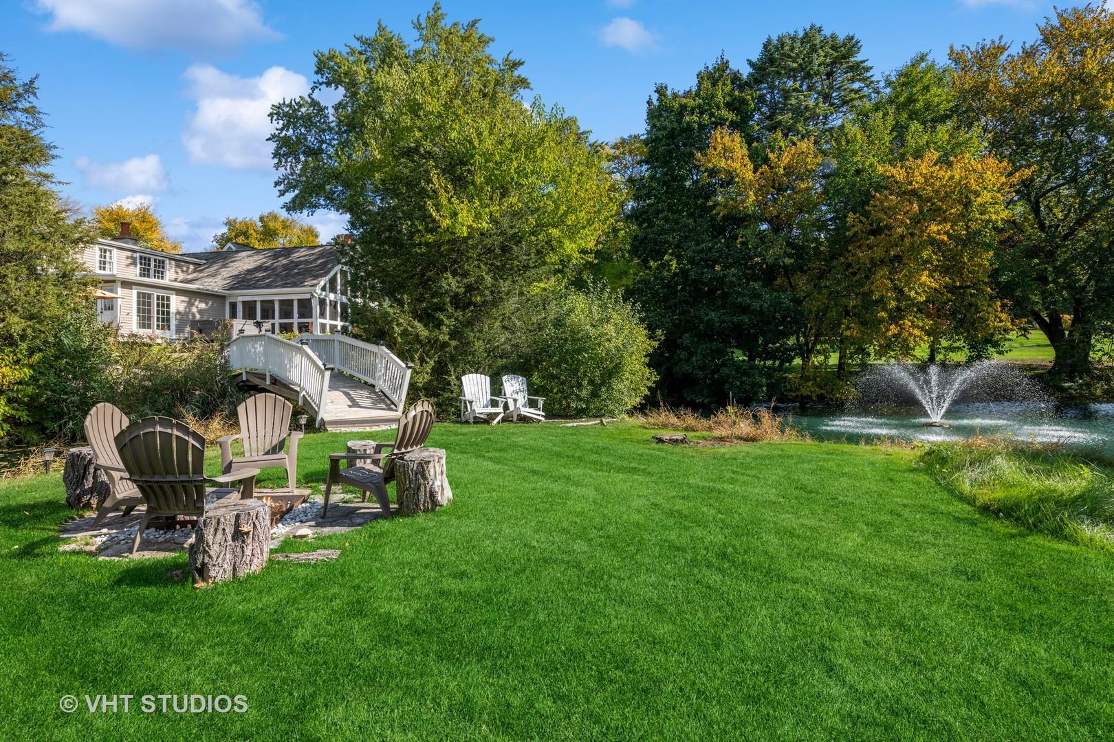 527 Castleview Court