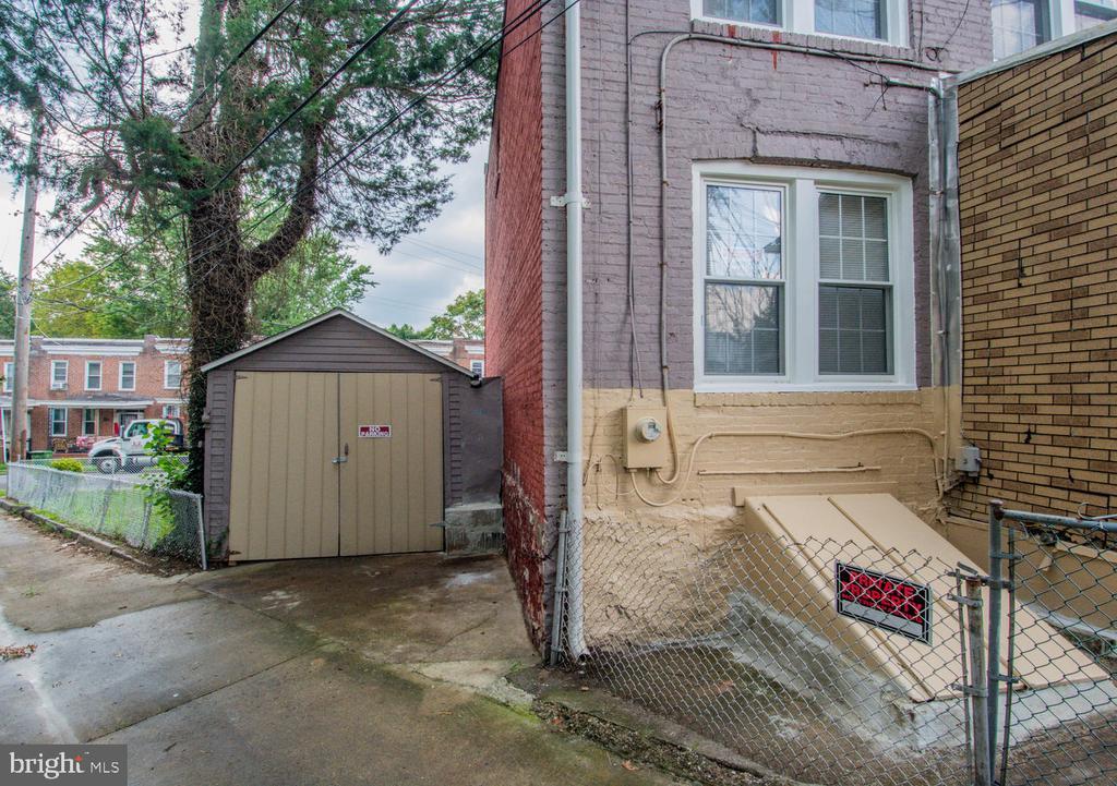 4200 POTTER STREET